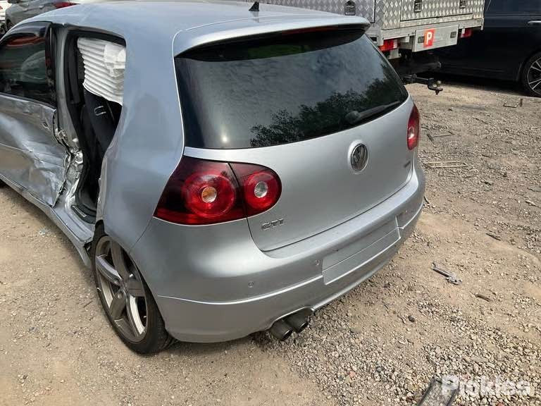 NOW WRECKING Volkswagen Golf GTI Pirelli 2009 In Silver 199,613KM
