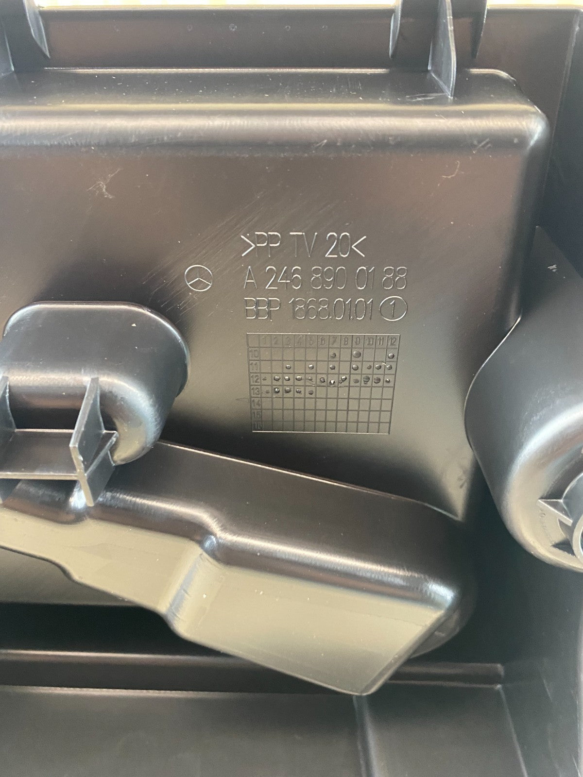 Mercedes-Benz A / B / GLA / CLA Class Emergency Tool Kit A2468900188