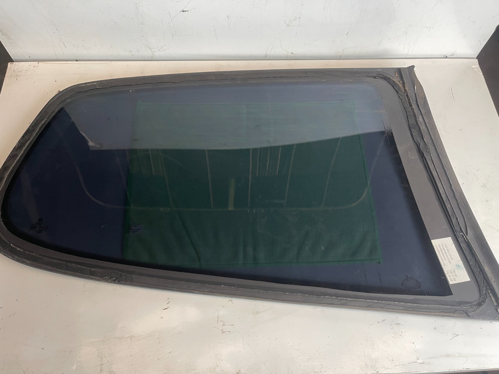 Volkswagen Golf MK5 2005-2009 2 DOOR Rear Left Quarter Window 1K6845041R