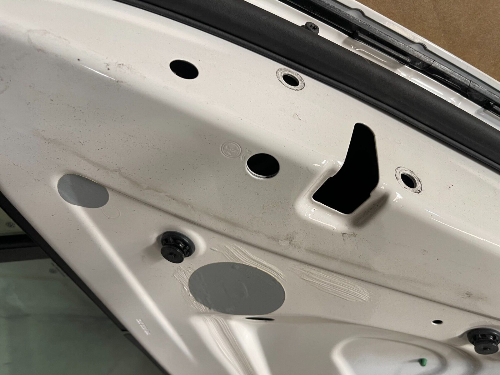 Volkswagen Golf MK5 Rear Right Door In White *Freight Available*