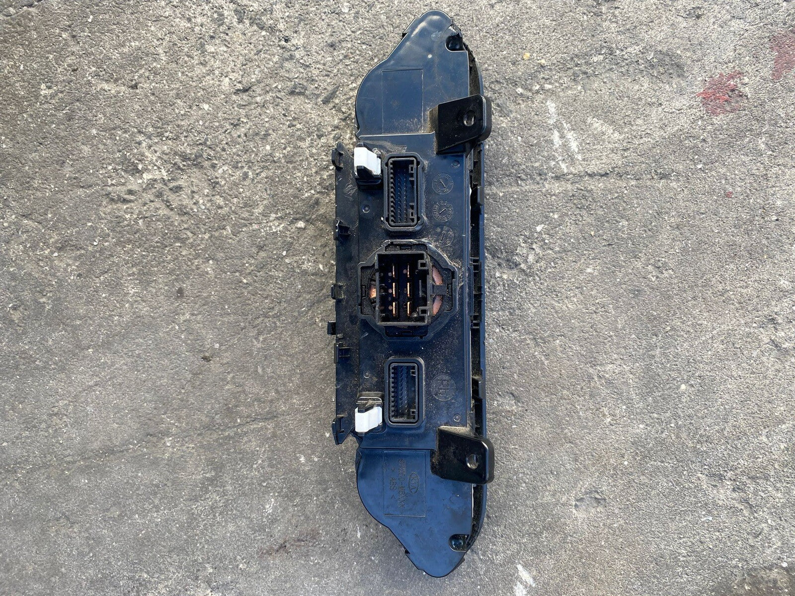 KIA CERATO HEATER/AC CONTROLS NON CLIMATE CONTROL TYPE, BD, 04/18- 18 19 20