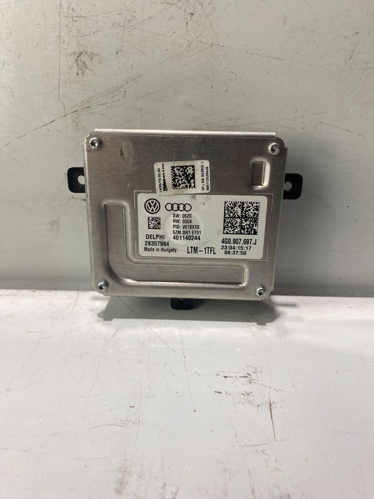 Volkswagen / Audi LED DRL Headlight Control Unit 4G0907697J