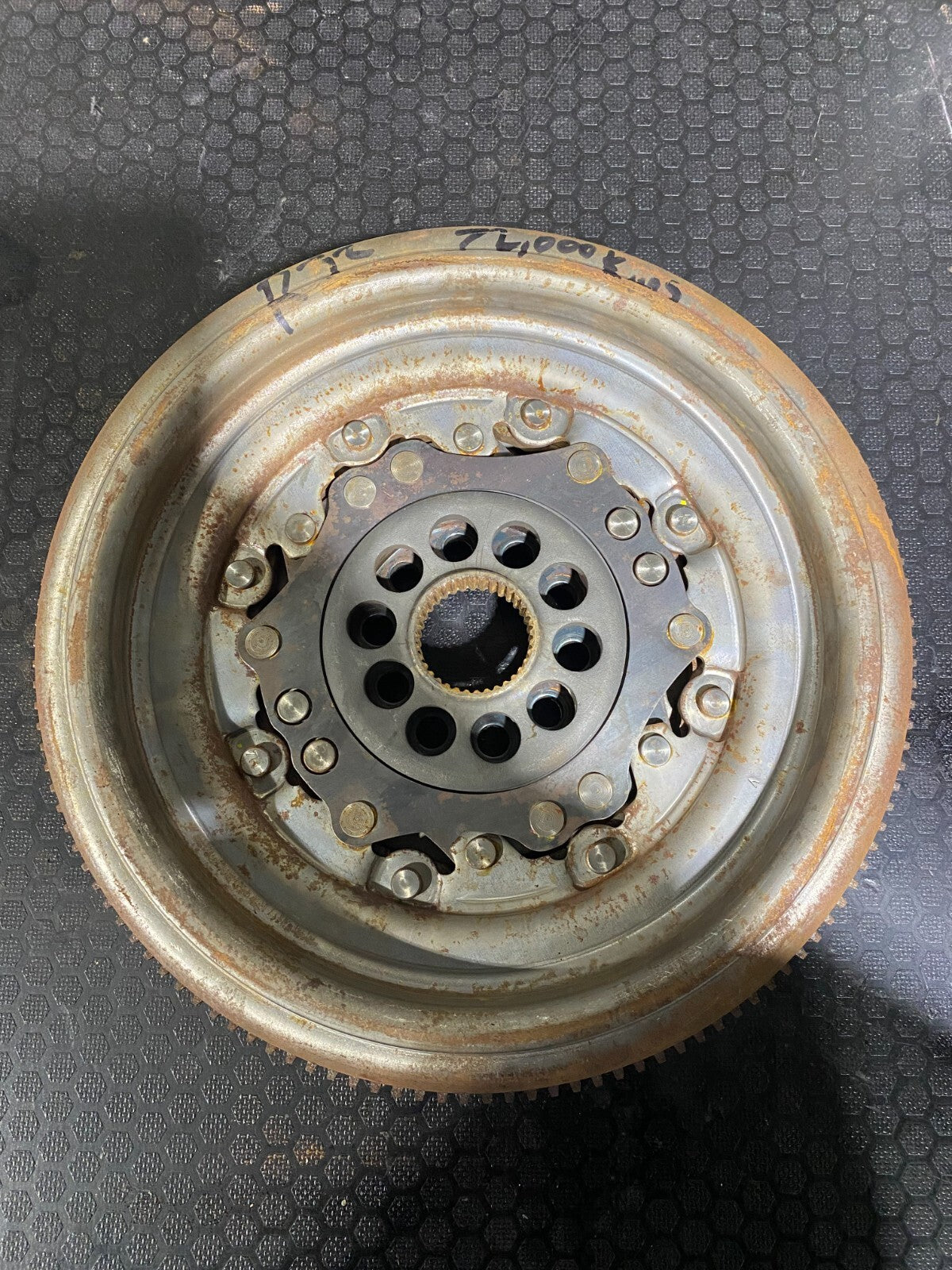 Volkswagen Dual Mass Flywheel 022105266AH (72,000km Or 44,738 Miles)