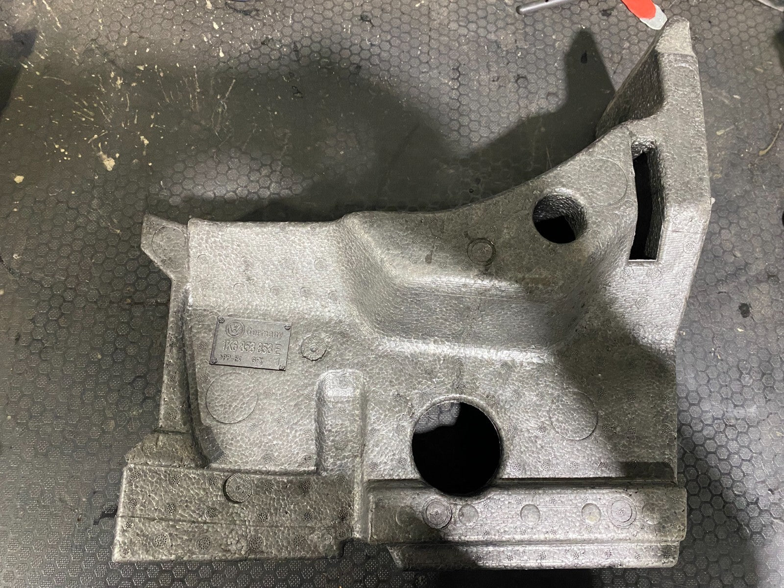 Volkswagen MK5 R32 Boot Trunk Foam 1K6858858E