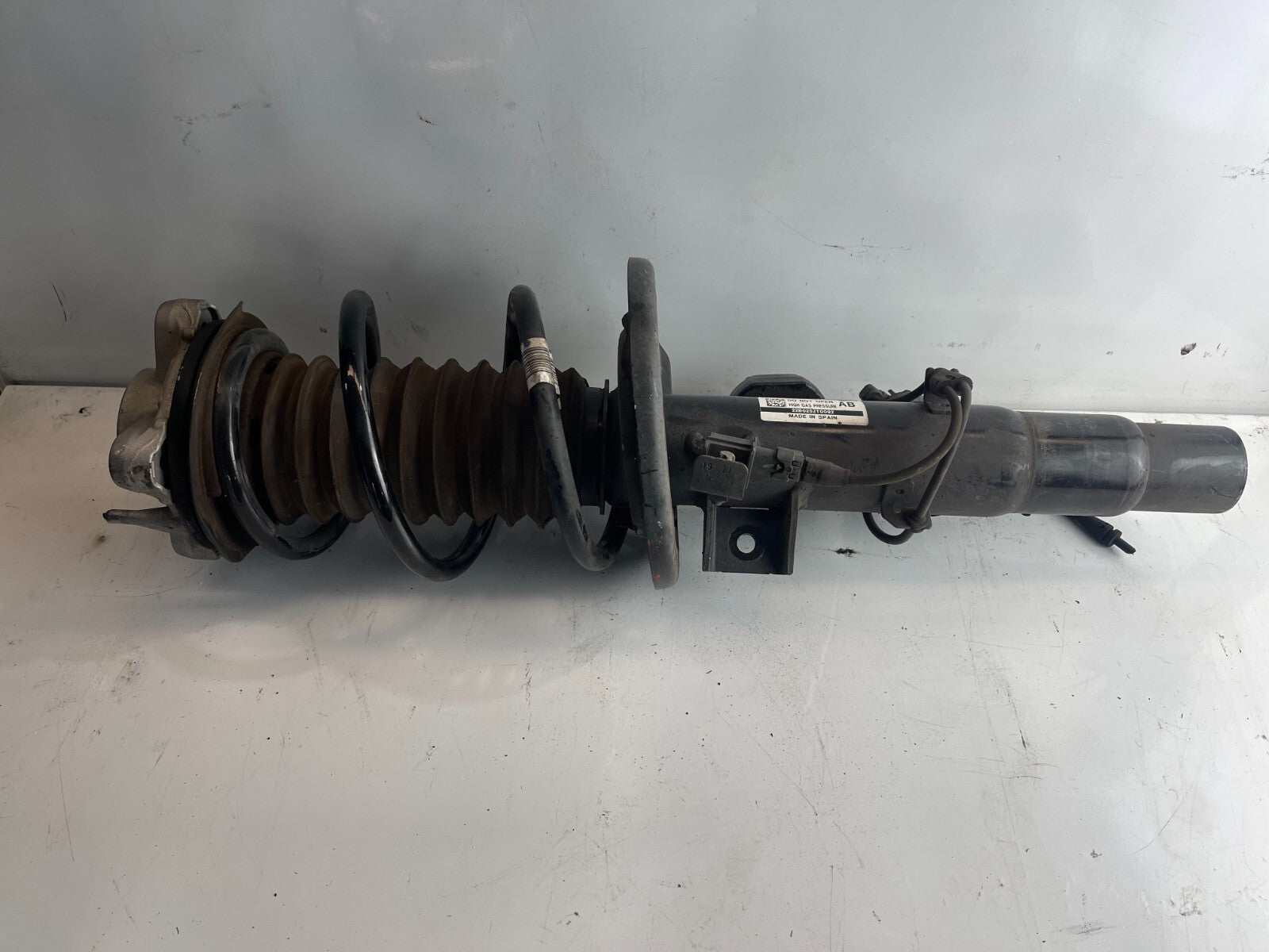 Genuine BMW 3 Series G21 2018-2022 Front Left Shock Absorber E46N0201