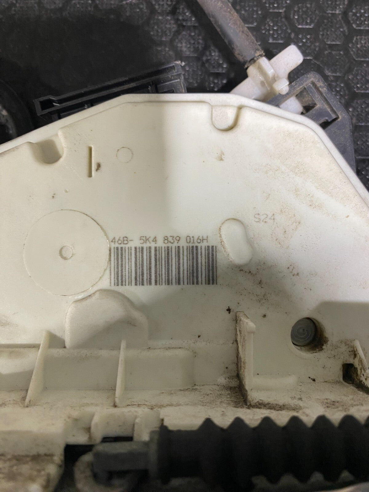 Volkswagen Locking Actuator 5K4839016H