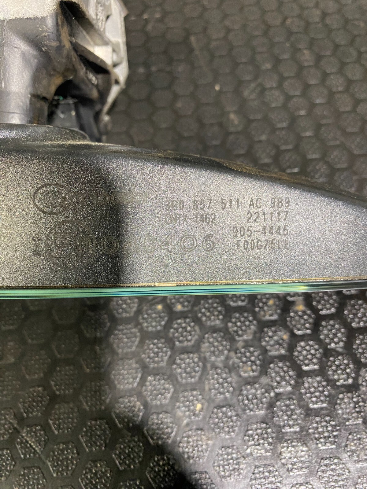 Volkswagen MK7-7.5 Frameless Interior Rear View Mirror (Anti-Glare) 3G0857511AC