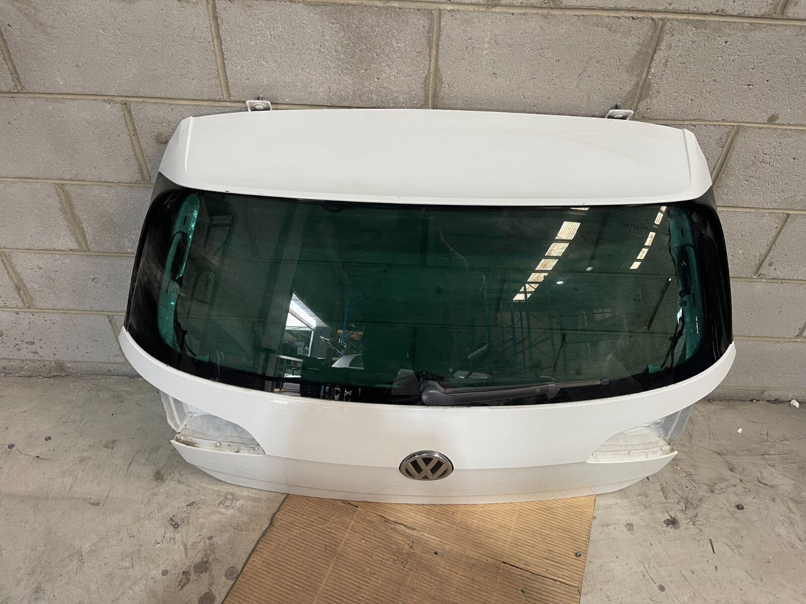 Volkswagen Golf MK7 Boot / Trunk In White *Freight Available*