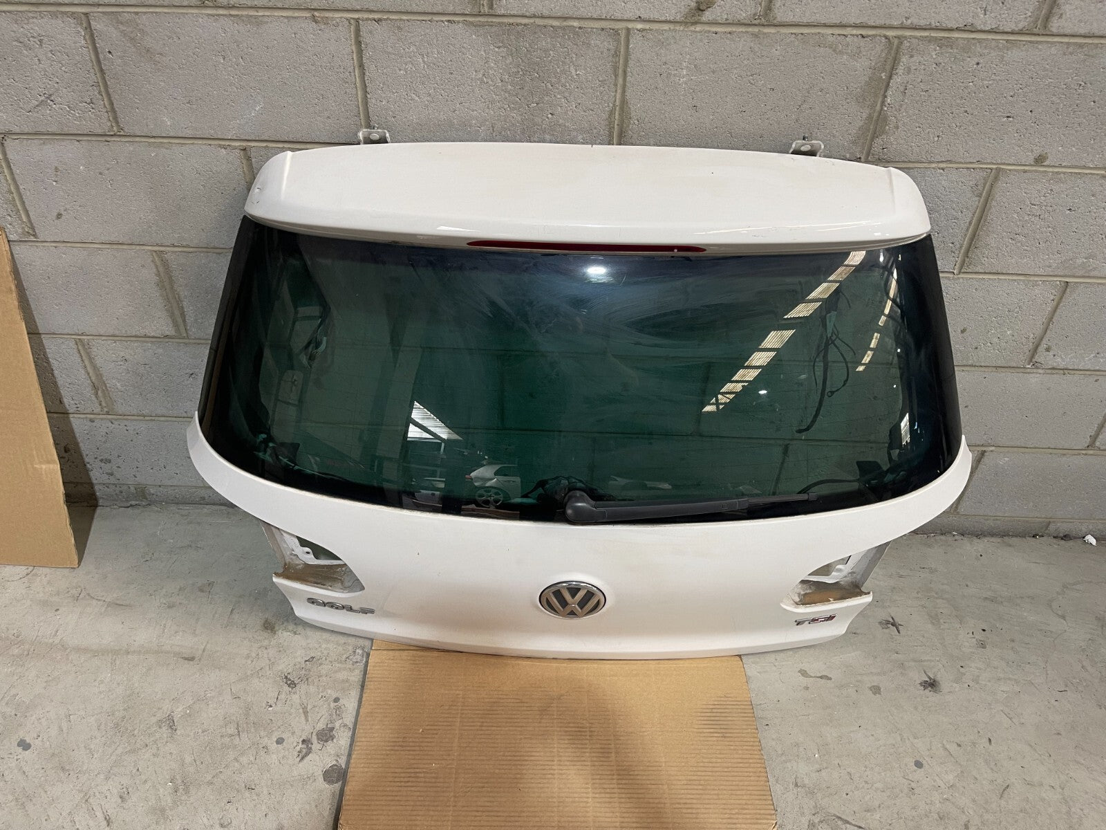 Volkswagen Golf MK6 Boot / Trunk In White *Freight Available*