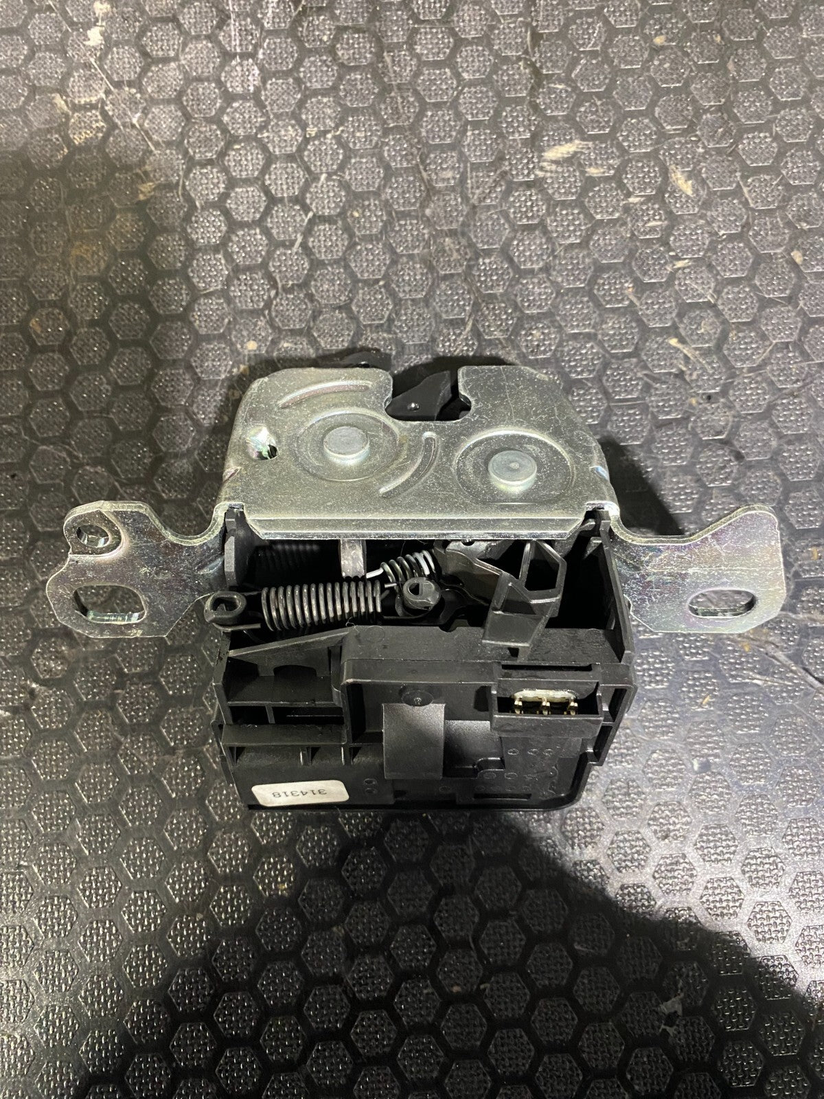 Mercedes-Benz C63s 2019-2021 Boot Lock Latch Catch Actuator A2059200176