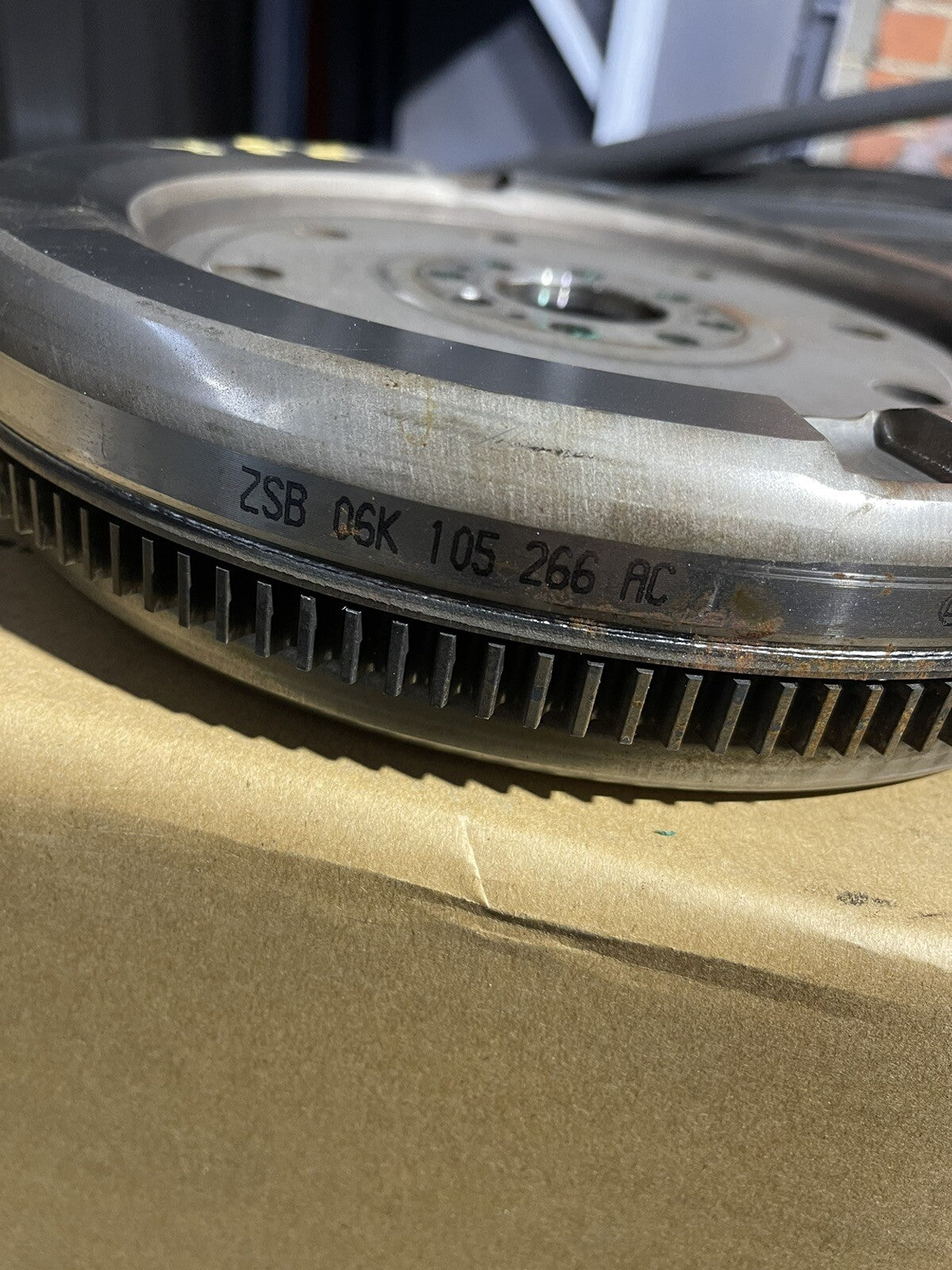 VOLKSWAGEN GOLF R MK7.5 0SK 105 266 AC DUAL MASS FLYWHEEL 