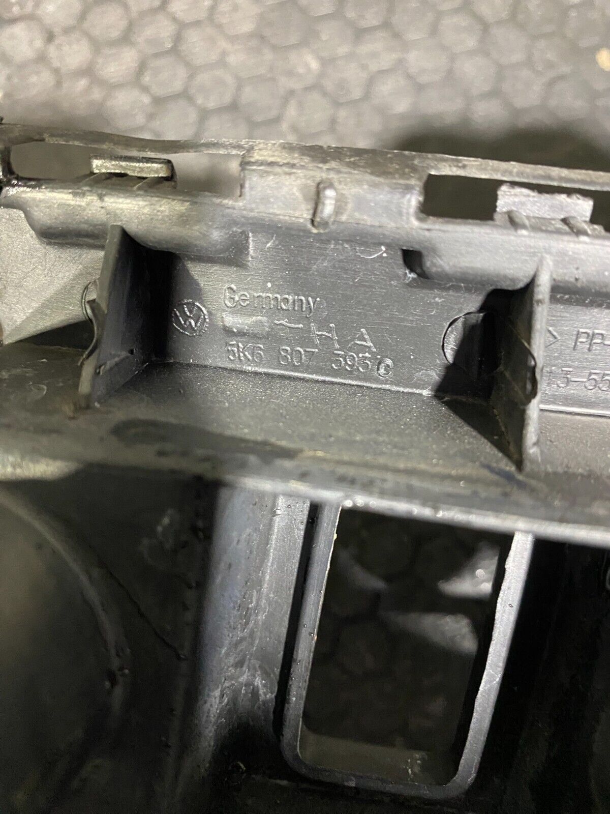 Volkswagen MK6 Rear Left Bumper Guide Bracket 5K6807393C