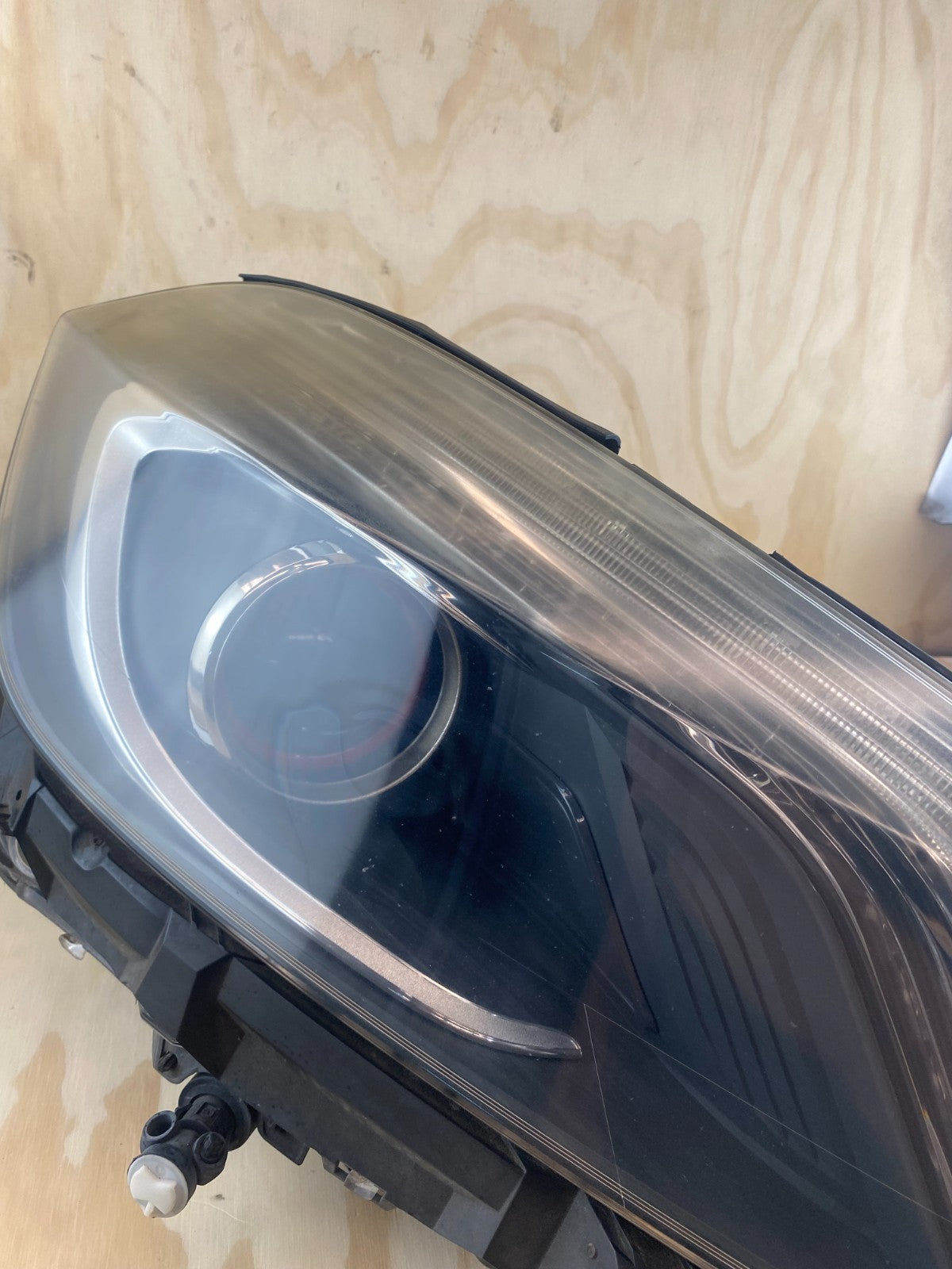 Mercedes-Benz A Class W176 Driver Side Xenon Headlight A1768204561