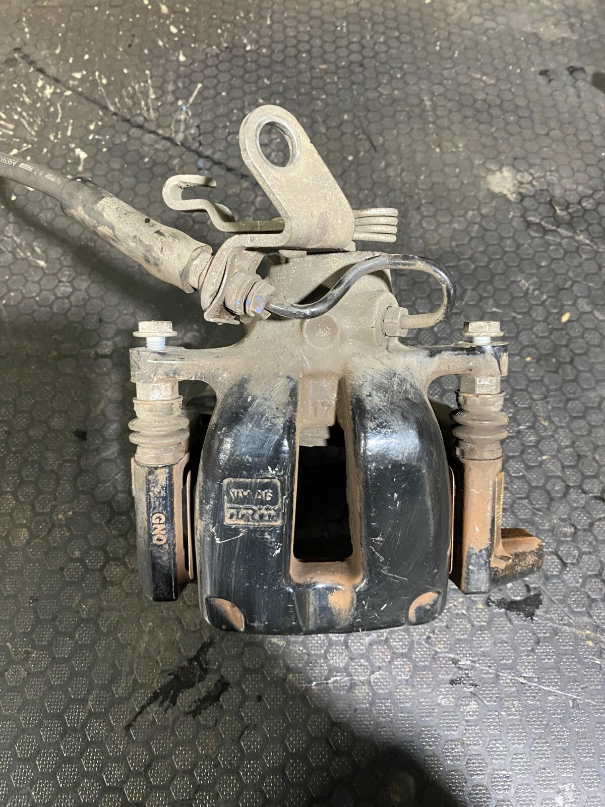 Volkswagen Rear Left MK6 R Calliper In Black