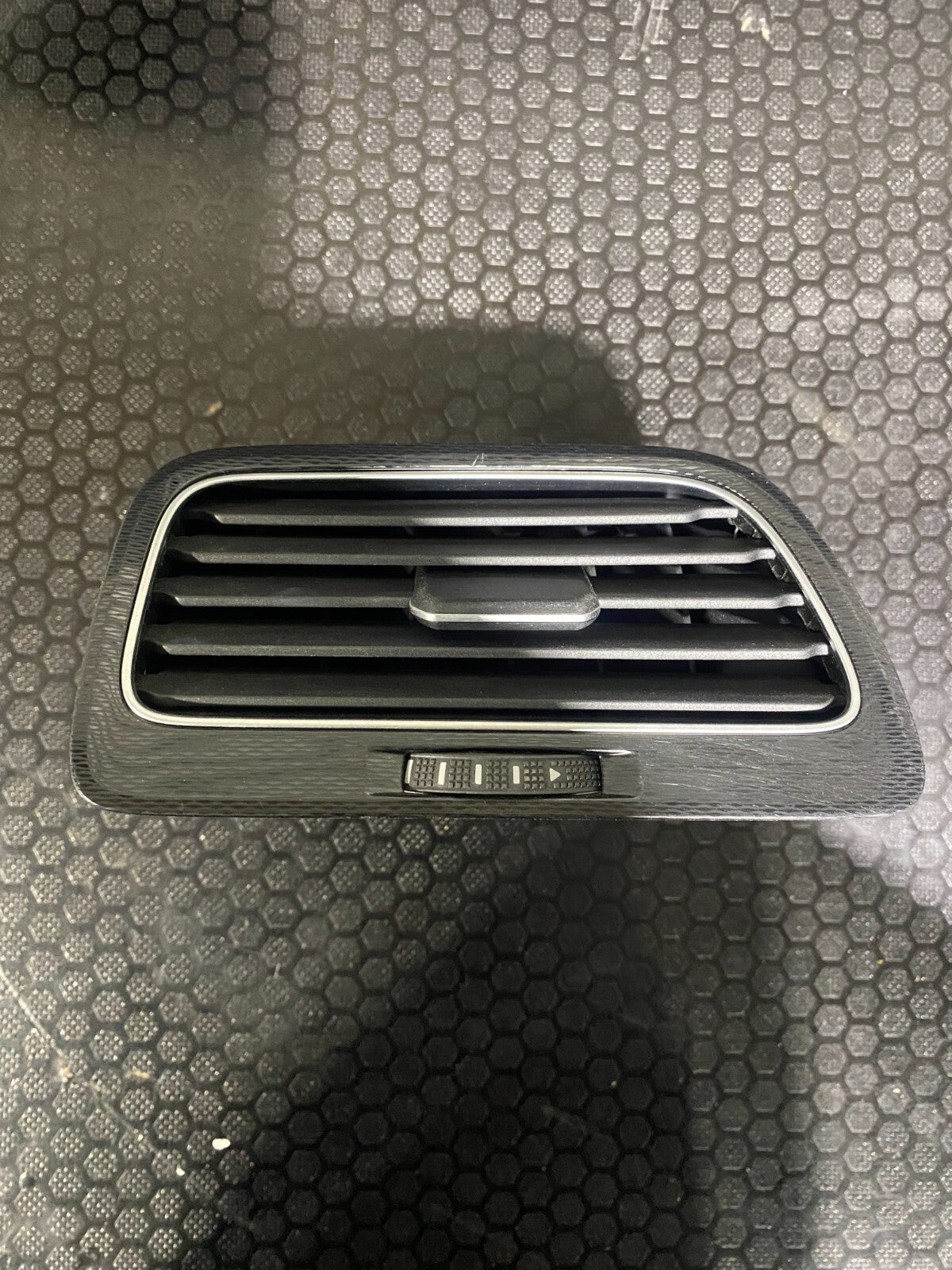 Volkswagen Golf MK7-7.5 Left Dash Air Vent 5G2819703
