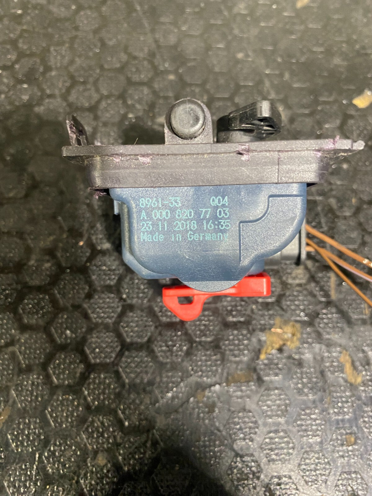 Mercedes-Benz C63s 2019-2021 A0008207703 Fuel Cap Actuator Emergency Release