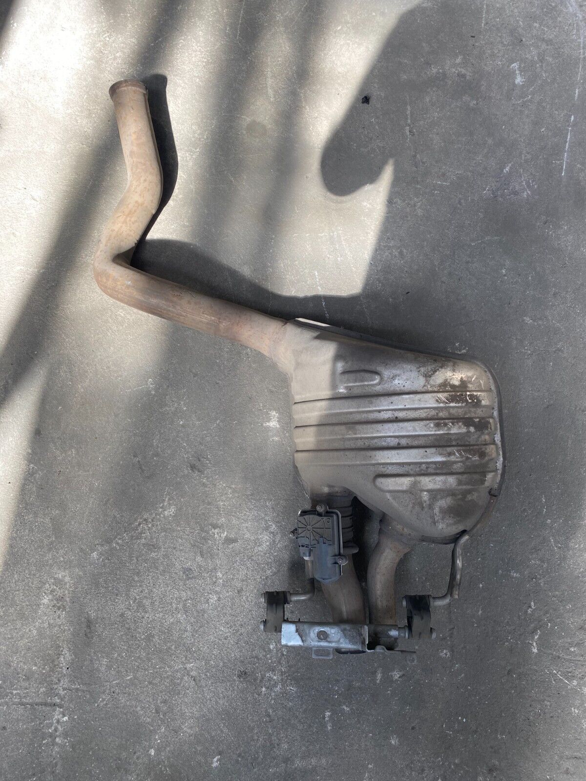 Mercedes-Benz C63s 2019-2021 Rear Right Muffler Complete A2054907001