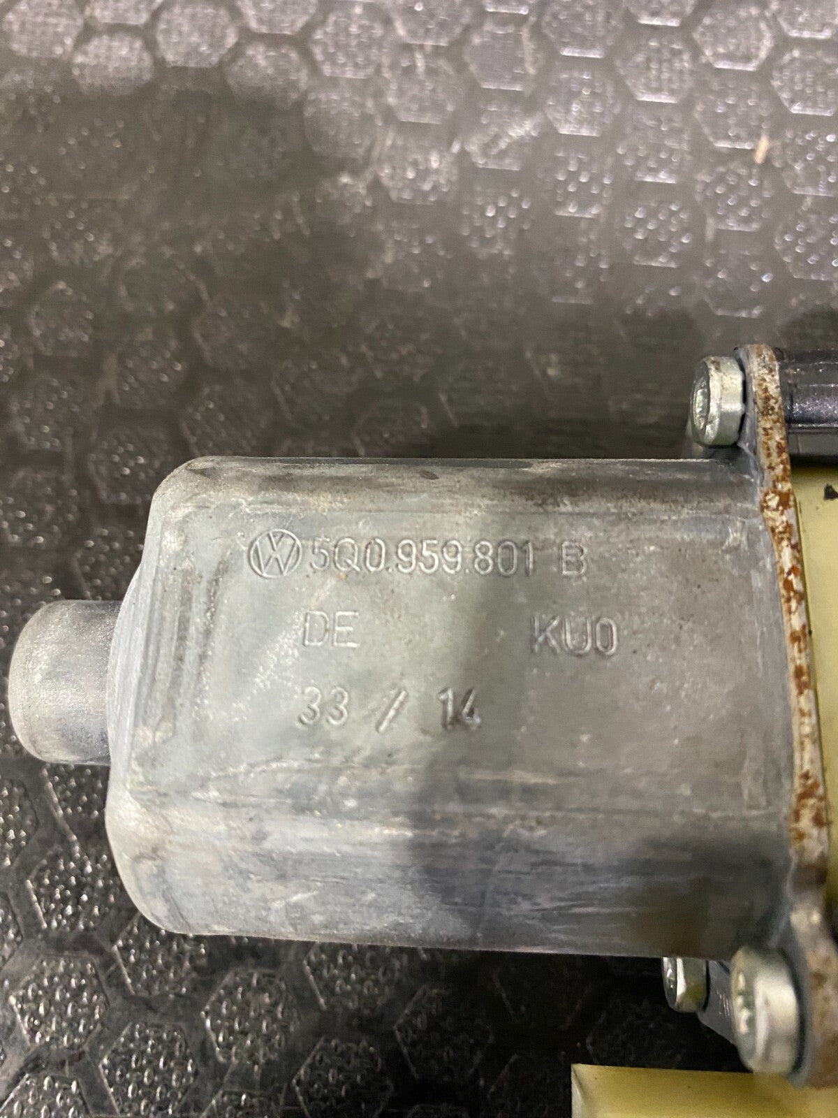 Volkswagen Window Motor 5Q0959801B