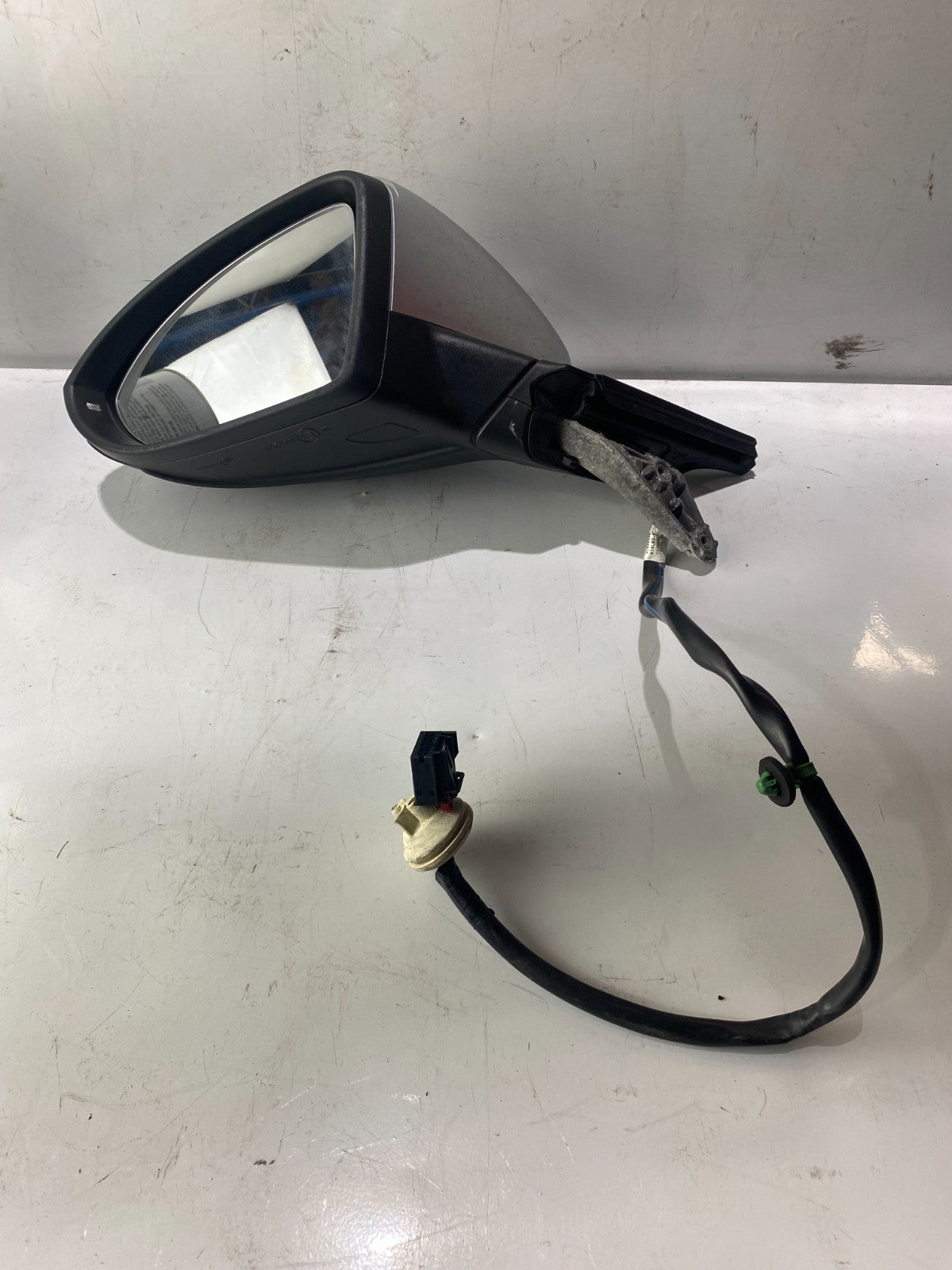 Volkswagen Golf MK7-7.5 Front Left Side Mirror With Auto Fold With Chrome Cap