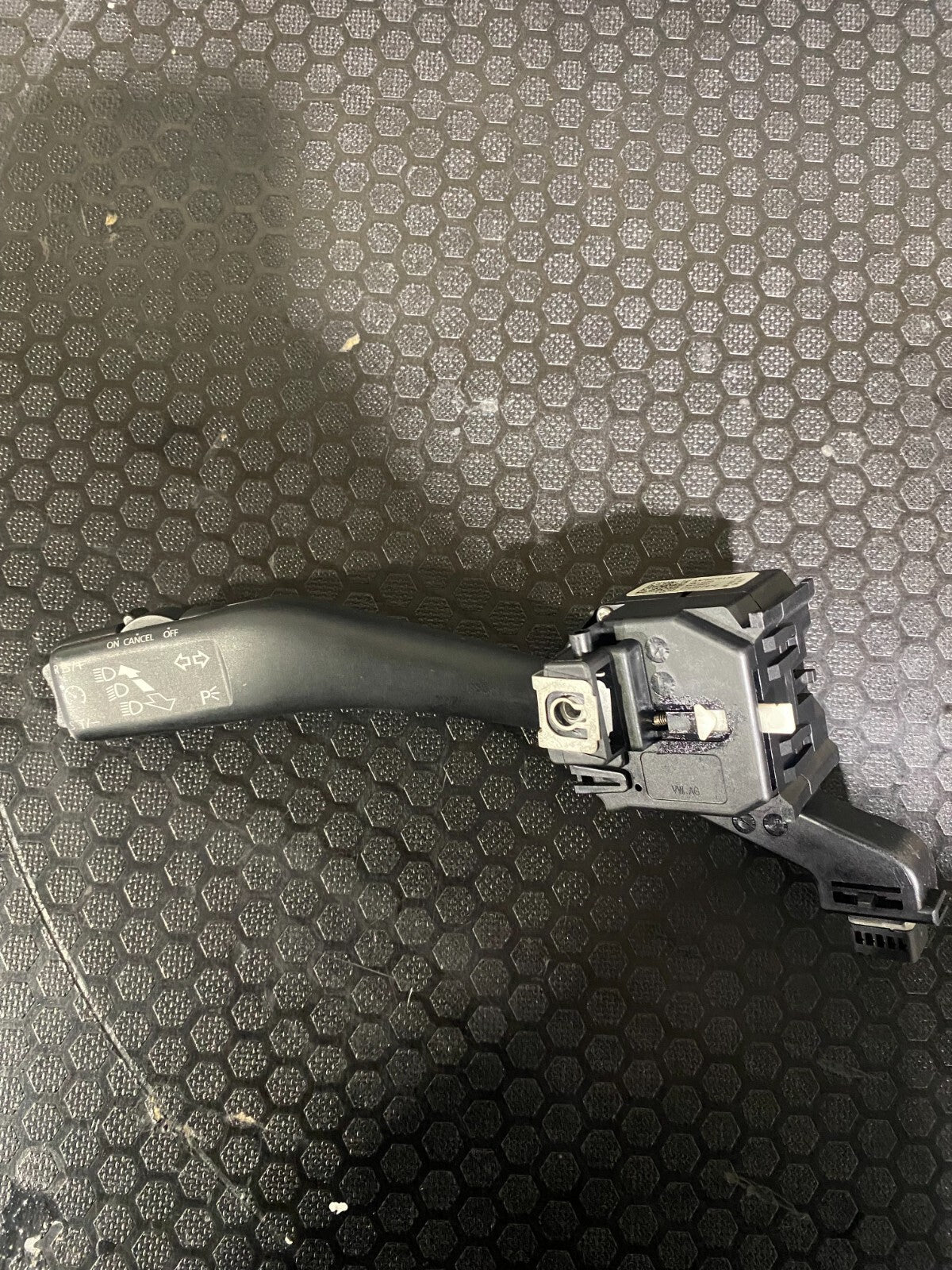 VWAG Cruise Control/Indictor Arm 1K0953513F