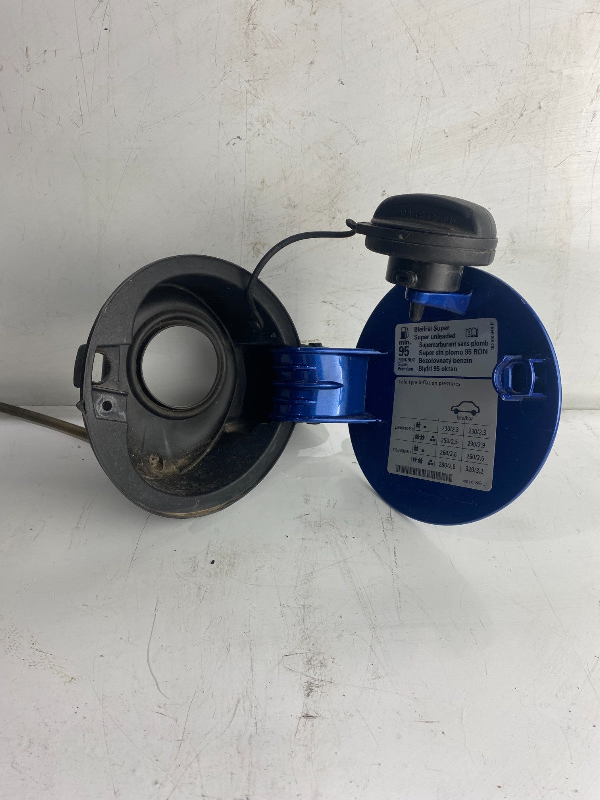 Volkswagen Scirocco MK3 2008-2014 Fuel Gas Filler Cap In Blue 1K8809857C