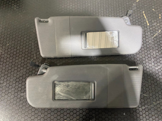 Volkswagen Golf MK5 MK6 Sunvisor Set 1K0857552 1K0857551