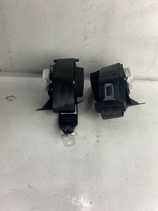 Volkswagen Scirocco 2008-2014 Pre-Facelift Rear Seatbelt Set 1K8857806 1K8857805
