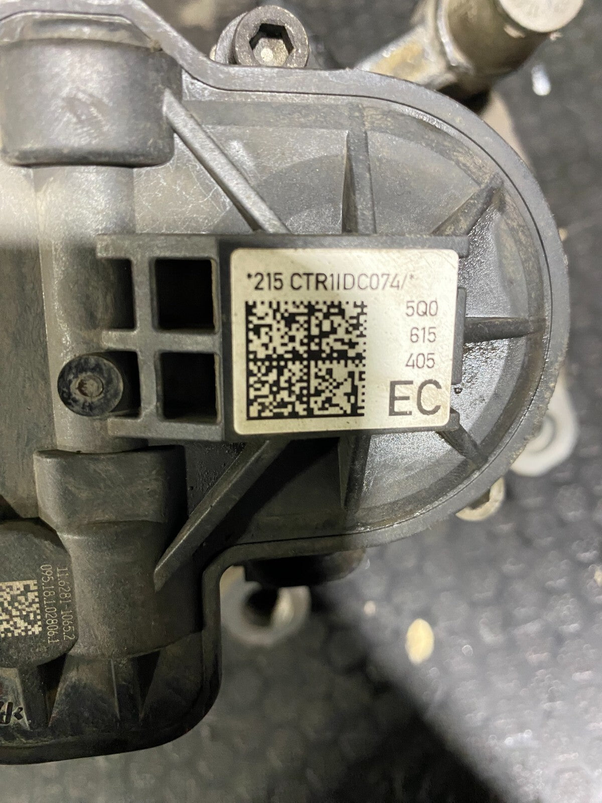 Volkswagen Golf R MK7 Rear Left Calliper 5Q0615405