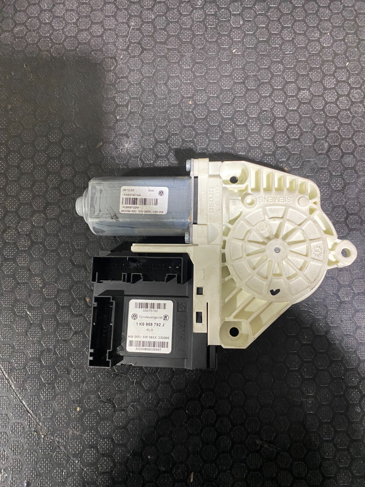 Volkswagen Window Motor 1K4837401AA