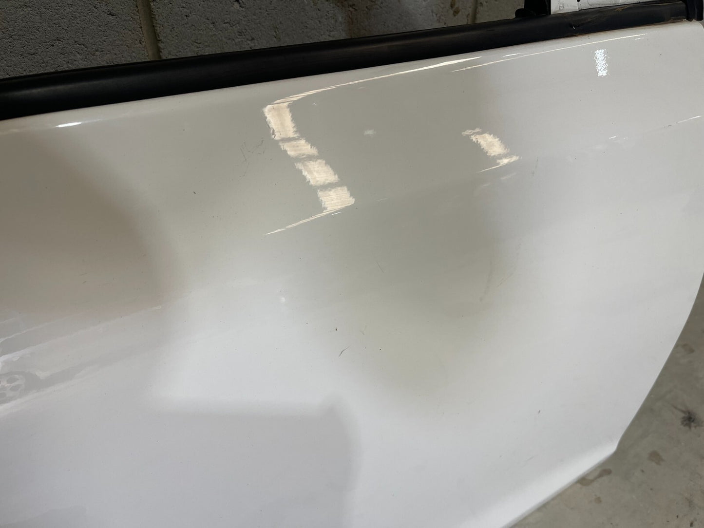 Volkswagen Golf MK6 Front Right Door In White *Freight Available*