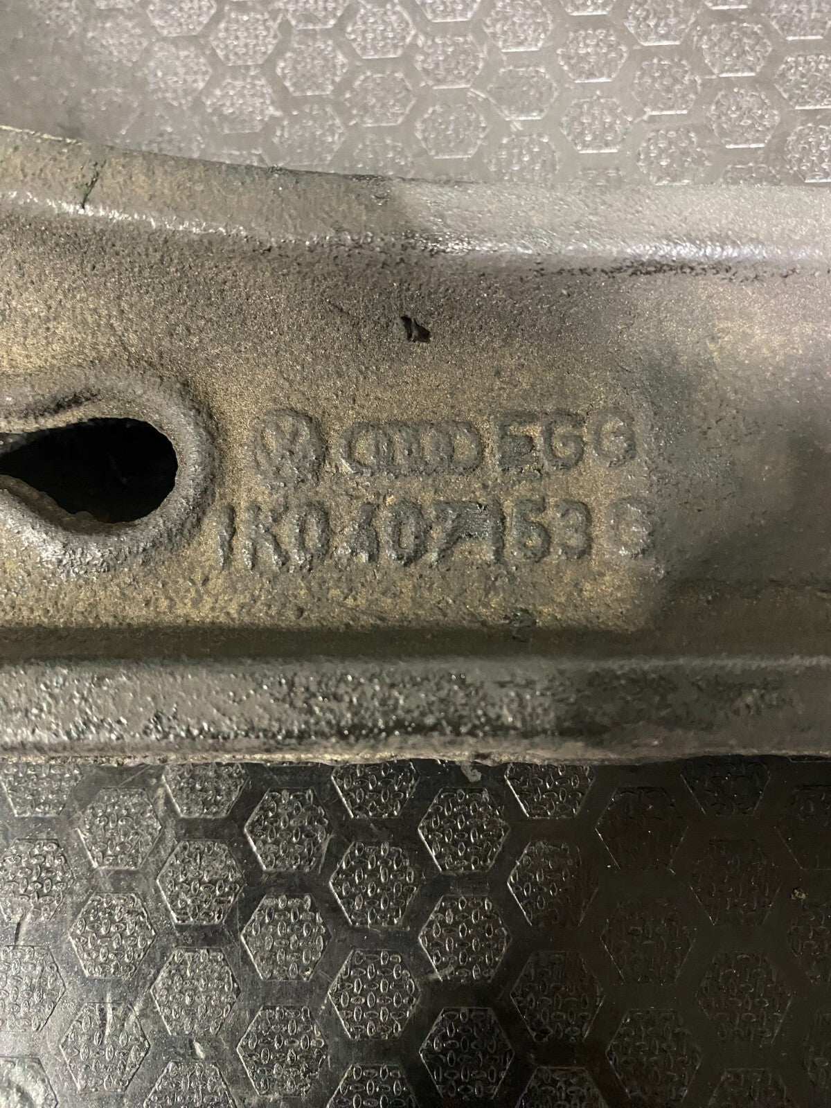 Volkswagen MK5 Control Arm Right/Left 1K0407153G