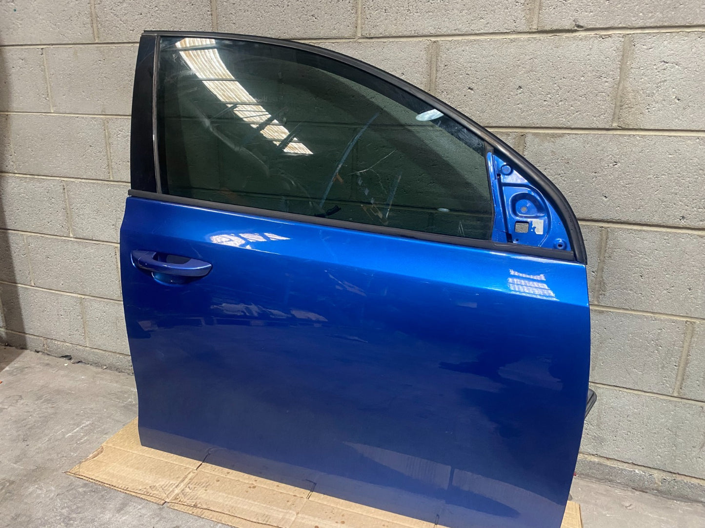Volkswagen Golf MK6 Front Right Door In Blue *Freight Available*