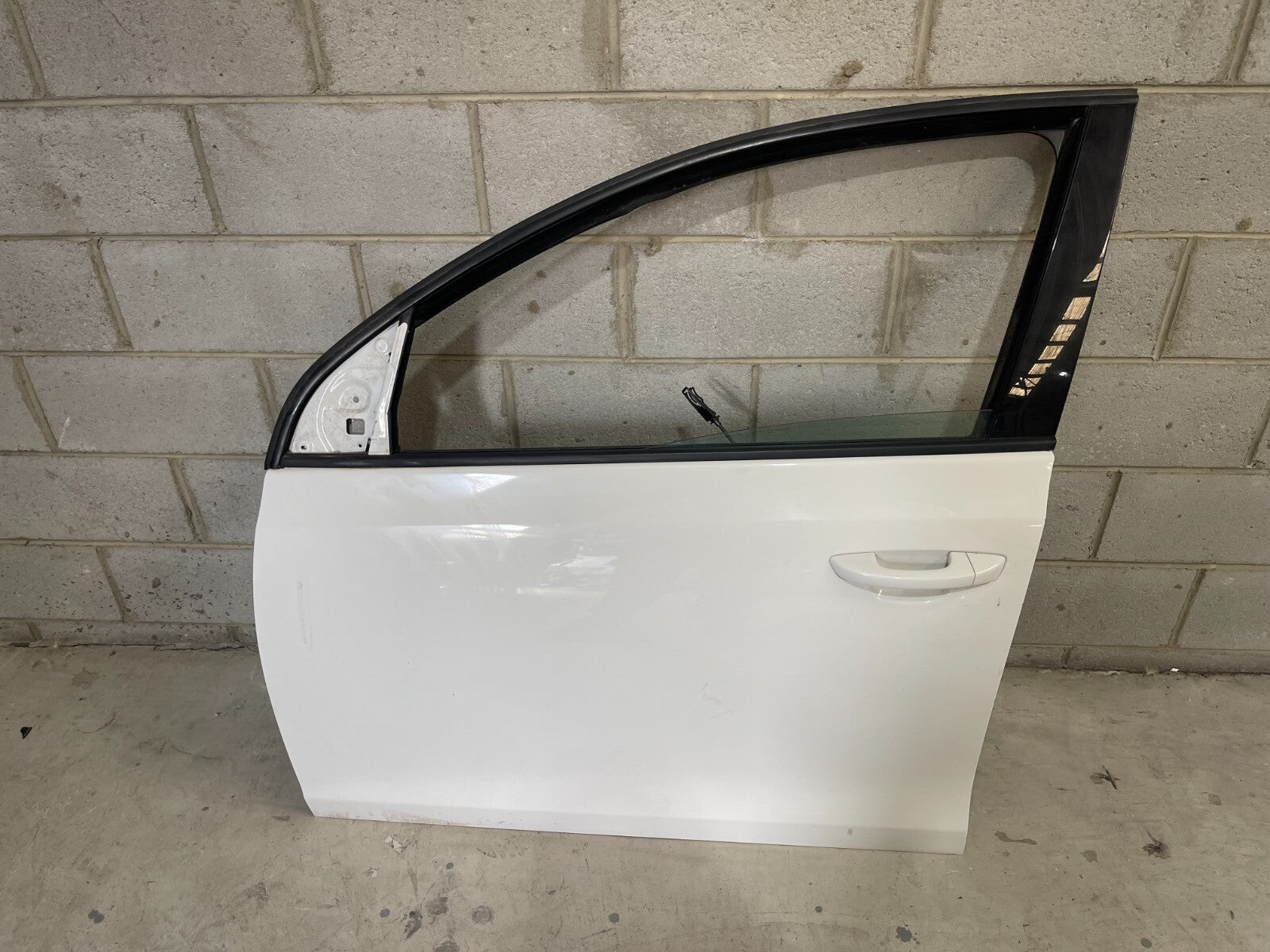 Volkswagen Golf MK6 Front Left Door In White *Freight Available*
