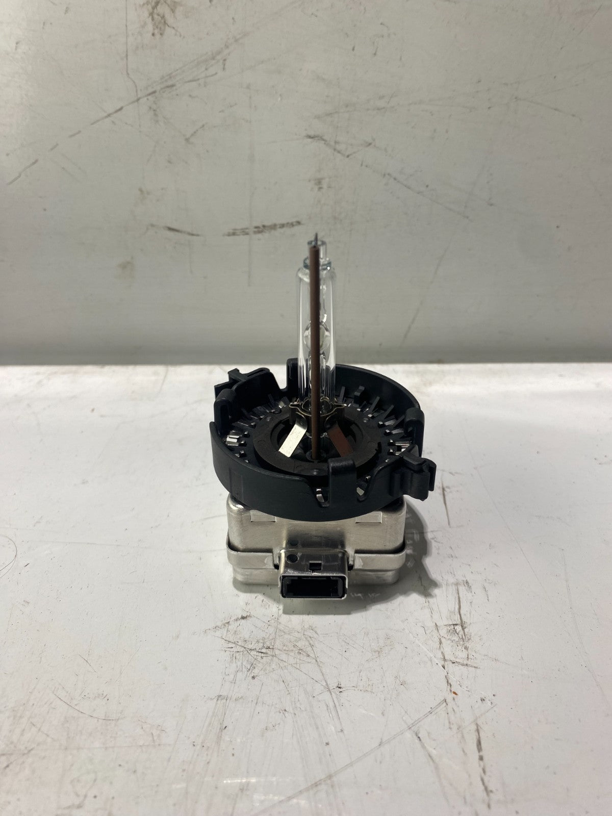 9285141294 Xenon Headlight Bulb Suit For Volkswagen, Audi, BMW And Etc.