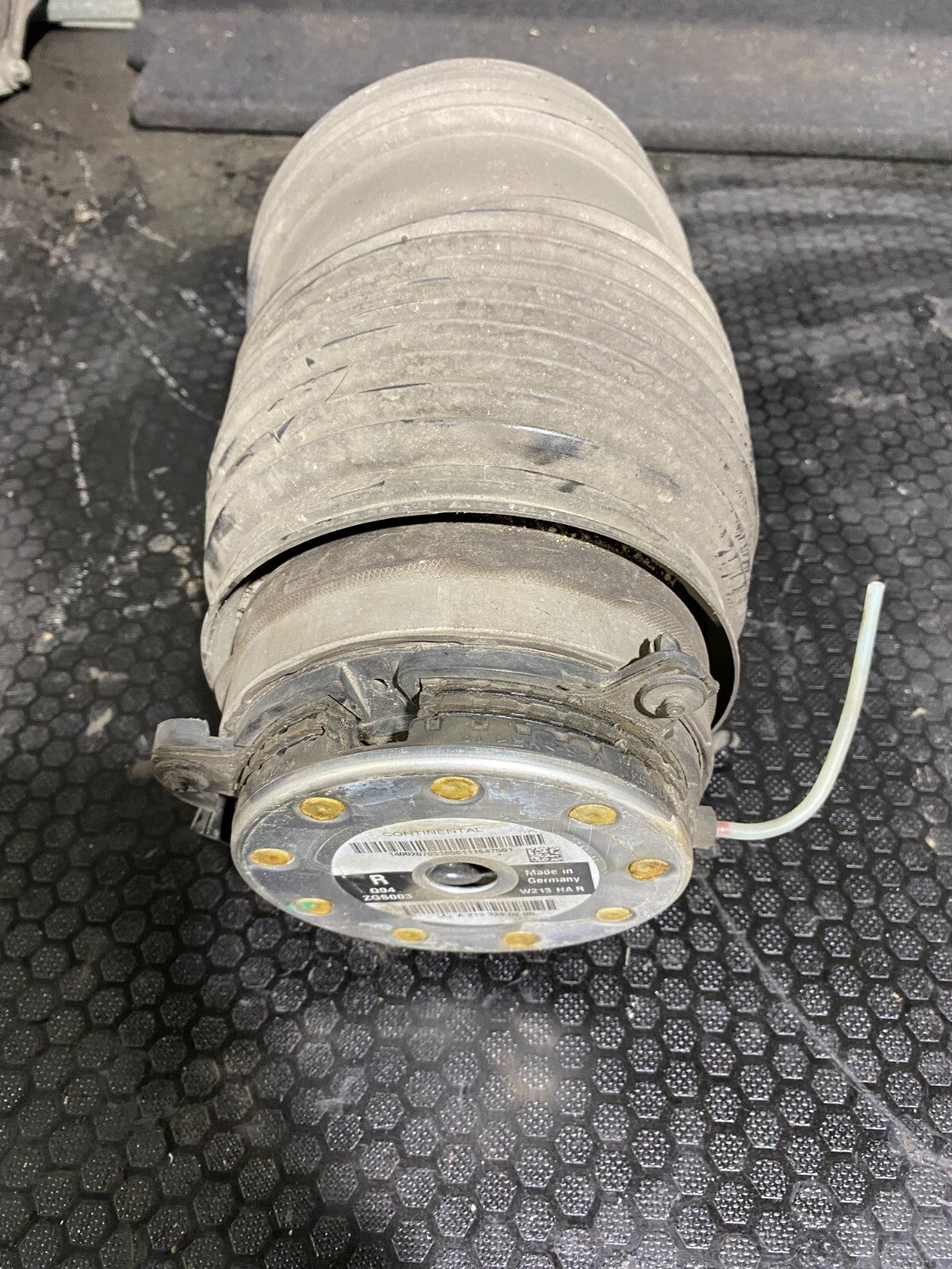 Mercedes-Benz Rear Right Air Suspension A2133280200