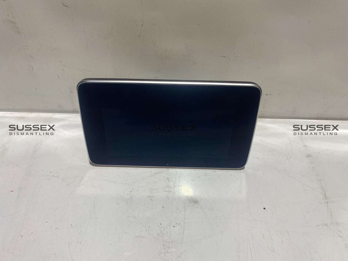 Mercedes-Benz Multifunction Command Display Unit A2059002211