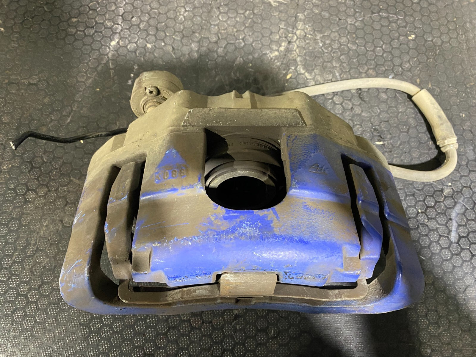 Volkswagen Front Right MK5 R32 Calliper In Blue