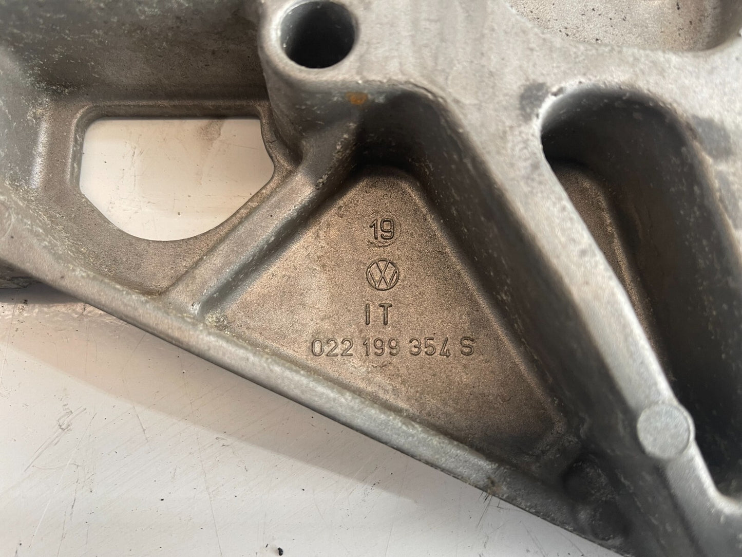 VWAG Motor Mount Engine Bracket 022199354S