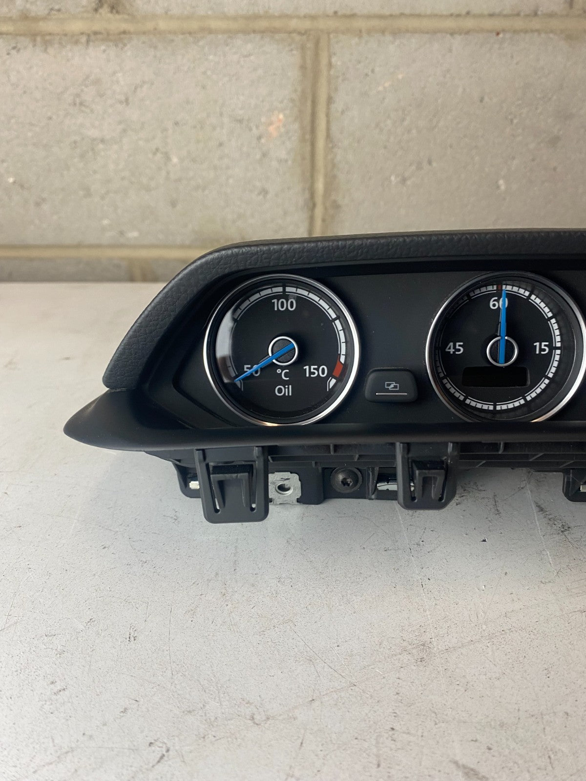 Volkswagen Scirocco R Facelift Dashboard Gauge Complete 1K8919527B 1K8857192