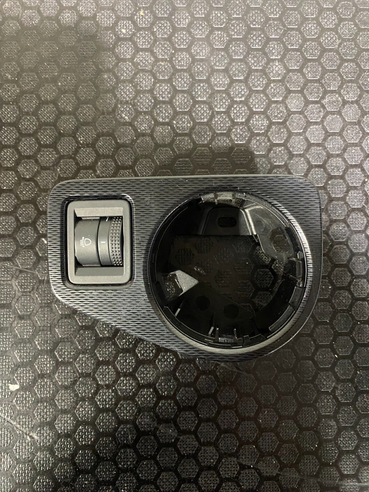 Volkswagen Golf MK7 Headlight Switch Bracket With Light Adjuster 5G2858060B