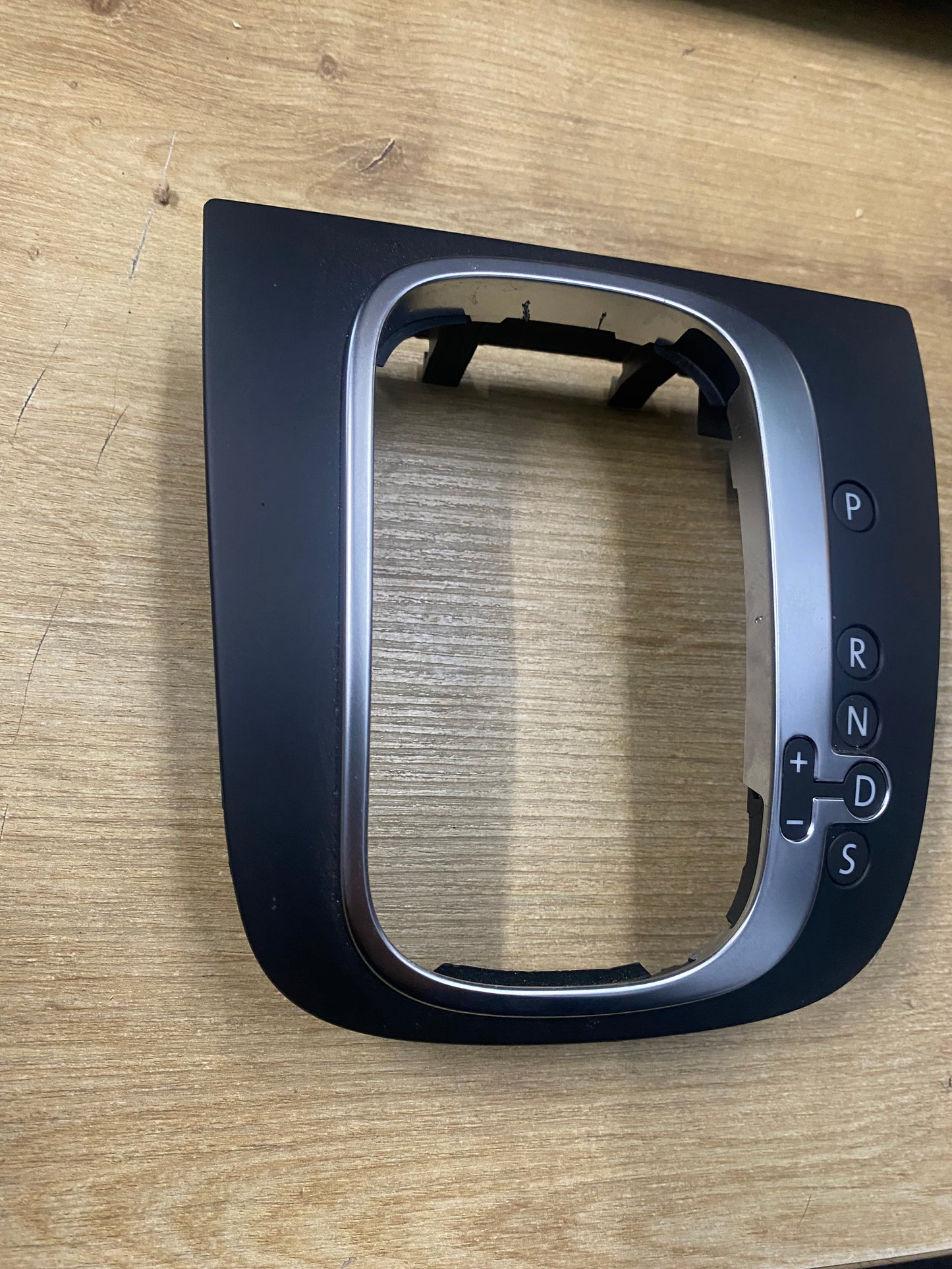 Volkswagen Shifter Surround Suitable