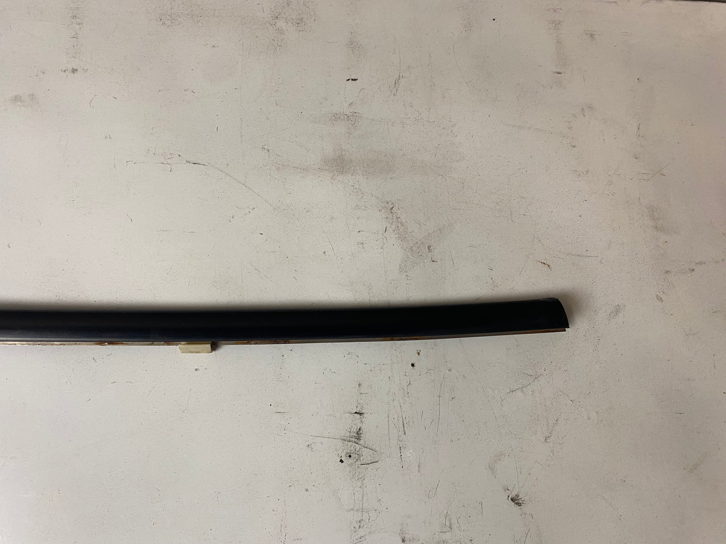 Holden Monaro GTO V2 VY VZ Outer Door Belt Mould RH Right 92093578 ULTRA RARE