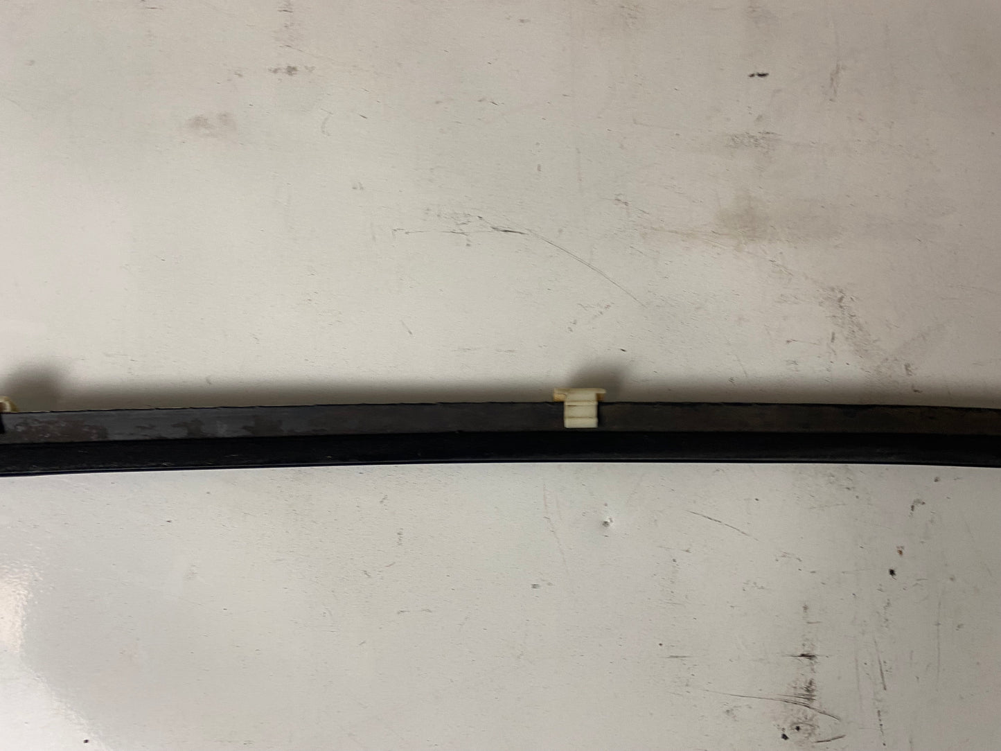 Holden Monaro GTO V2 VY VZ Outer Door Belt Mould RH Right 92093578 ULTRA RARE